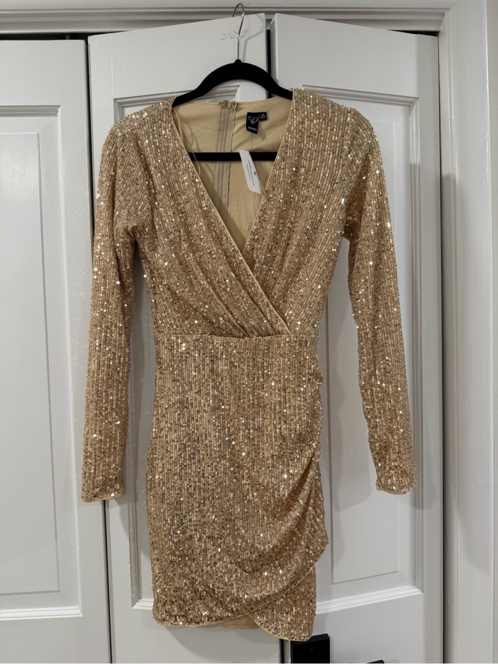 Windsor Gold Sequin V-Neck Long Sleeve Wrap Dress NWT